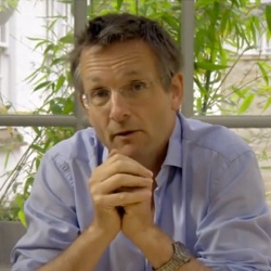 Dr.. Michael Mosley